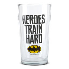 Staklena čaša, Batman – Heroes Train Hard